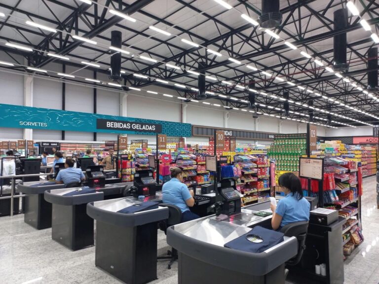 Supermercados Bavaresco - Vende mais porque vende por menos!